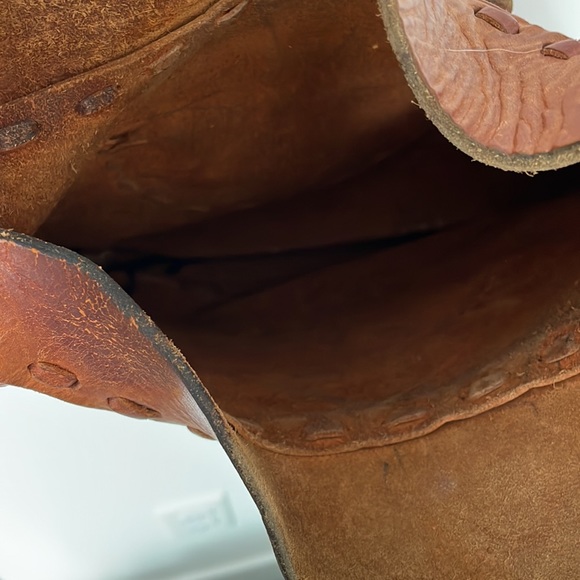 Unique leather floral purse hand made 70s hippy boho aesthetic one of a kind - Picture 6 of 6